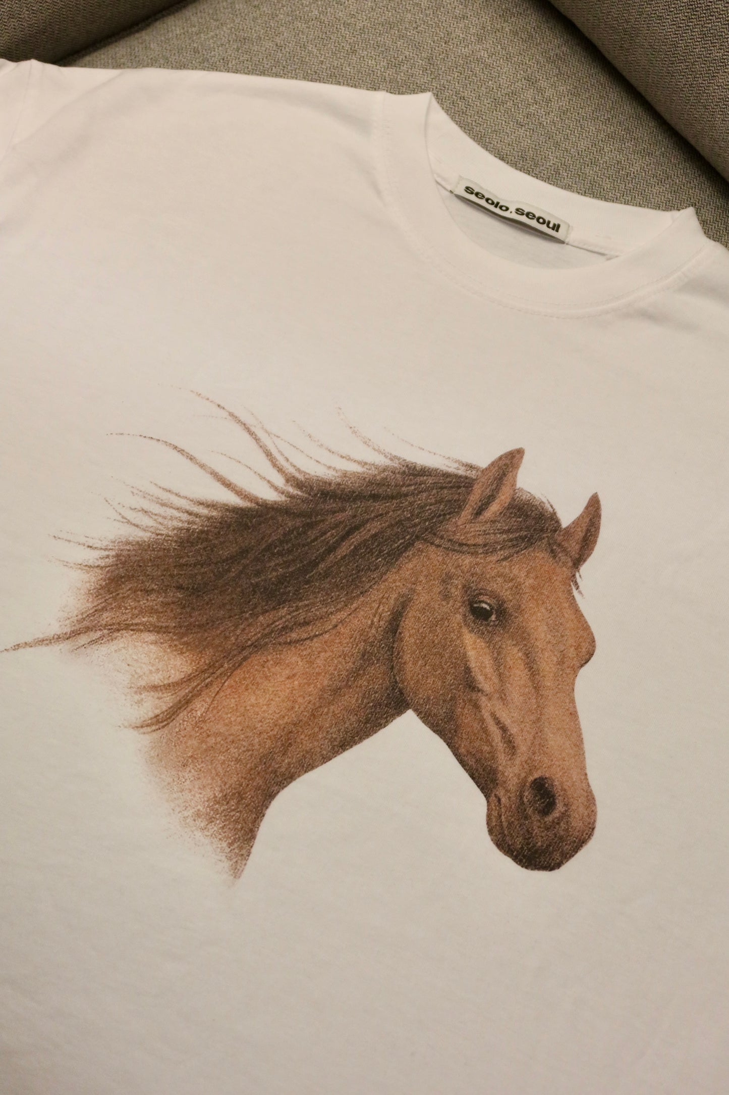 Horse print tee